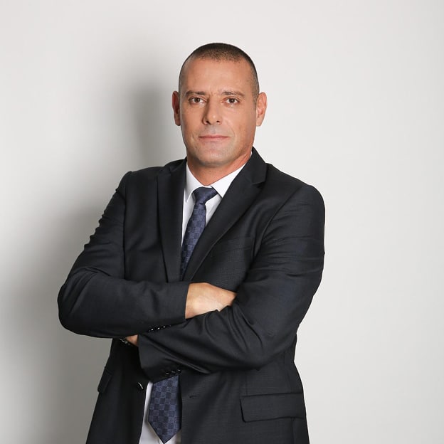 קצת על עו״ד אברהם ג׳אן